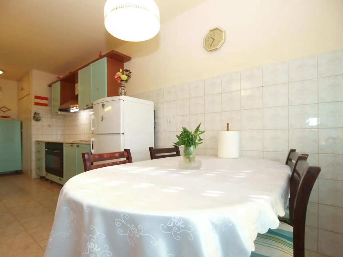 Apartment Momcilo 1995 بولا كرواتيا